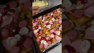 EKMEKLE HAZIRLANAN NEFİS PİZZA food beniöneçıkart seriyemektarifleri pratiktarifler pizza [upl. by Mckale601]