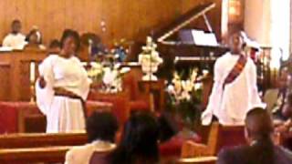 Yolanda Adams Still I Rise praise dance Tyrelle amp Tara [upl. by Nwadahs]