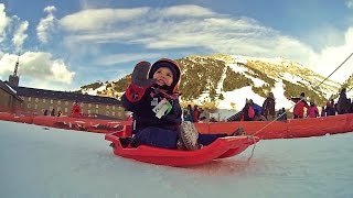 Trineo de nieve con niños  Snow sledding with children  Bajar por la nieve en trineo [upl. by Neuburger]