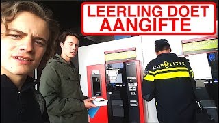 LEERLING DOET AANGIFTE BIJ DE POLITIE [upl. by Illyes]