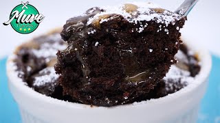 BROWNIE EN MICROONDAS en menos de 3 MINUTOS y sin huevo  Muve Flavors [upl. by Gautious]