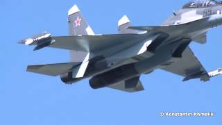 Sukhoi SU30  O Caça pesado Russo mostra toda sua Manobrabilidade em Show aéreo [upl. by Ram]