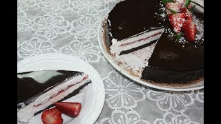 Gâteau MIROIR au Chocolat amp Fraises [upl. by Rraval]