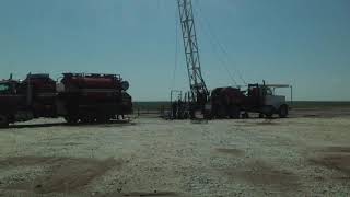 Timelapse of Swab Rig Setting Up on Wellhead [upl. by Ativak]