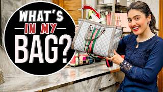 WHATS IN MY BAG  ft IQRA KANWAL 😍👜  Sistrology [upl. by Duomham]