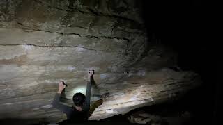 Chattanooga Bouldering  Lookout Mountain  11th Level of Enlightenment V1011 [upl. by Nnav150]