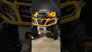 BRP CanAm Outlander MAX XTP 1000R vs Outlander MAX Limited 1000R [upl. by Aiet384]