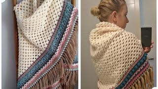 LIVE Super Easy Granny Stitch Triangular Shawl Tutorial  Perfect for Beginners Part 3 [upl. by Edholm]