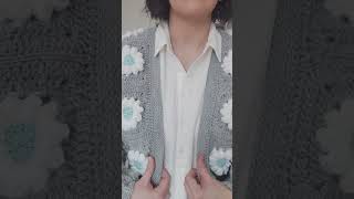 Gilet au crochet crocheting crochettutorial grannysquare yarn [upl. by Secilu]