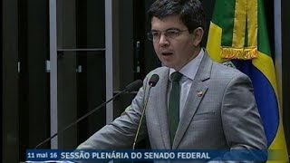 Randolfe Rodrigues justifica voto contrário à admissibilidade do processo de impeachment [upl. by Holbrook]