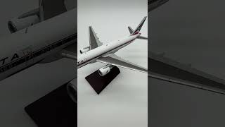 Delta Air Lines Boeing 757200 quotWidget Liveryquot DieCast Model [upl. by Aikyn849]