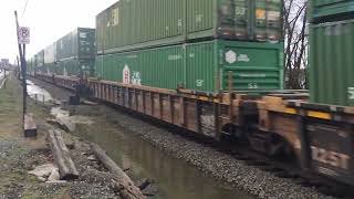 Fast Intermodal Flys Through Alburtis [upl. by Robyn]