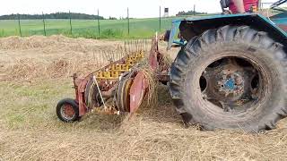 Zetor 6711  nahrnovač sena Ton [upl. by Dias452]