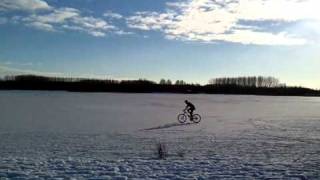 Nootdorp Fietser op de Dobbeplas [upl. by Kcirdnekel]