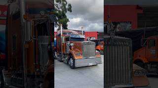 Única esta W900🤯🔥 manizales trailer kenworth truckytrailers trucking traileros [upl. by Anrahc]