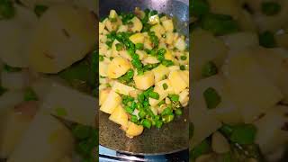 aalu aur bins ki simple si recipe 😋 👍🫶🙏 [upl. by Jorin742]