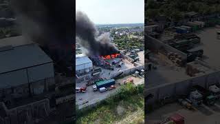 Pożar na składzie makulatury w Tychach 15082024 [upl. by Laertnom]