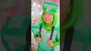 Quest to escape from mom Creeper Minecraft family minecraft funny [upl. by Nuhsyar]