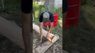 Wie befestigt ihr eure Stämme wood blockbauheld youtubehighfive shorts carpentry logbuilding [upl. by Betz]