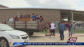 Floresville High School students to return to class [upl. by Kieger304]