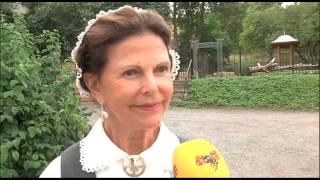 Drottning Silvia besöker äldre quotFantastiskt att sequot [upl. by Alyt684]