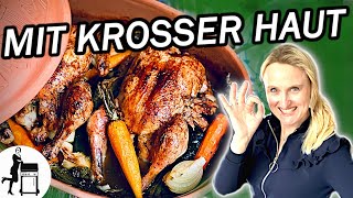 Hähnchen im Römertopf  Klassisches Rezept  Die Frau am Grill [upl. by Ydualc]