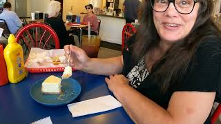 Lets get Baked at Mamma Ts Eats and Treats Greeneville Tennessee Restaurant Review Best Dessert [upl. by Morra]