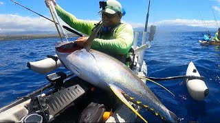 Hawaii Kayak Fishing Huge Yellowfin Tuna at High Noon [upl. by Concha]