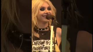 The Pretty Reckless live [upl. by Sirroned]