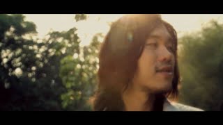 ป้อม ปัญญา  พัก  Rest Official Lyric Video [upl. by Anilec766]