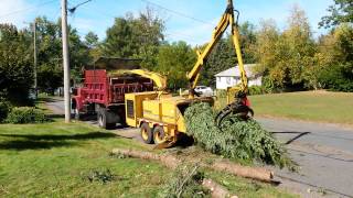 Big Vermeer Wood Chipper with Log Loader [upl. by Nicolis]