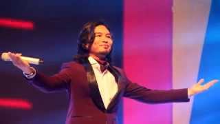 Exclusive Close Up Anuar Zain  Music Ketulusan Hati [upl. by Corey773]