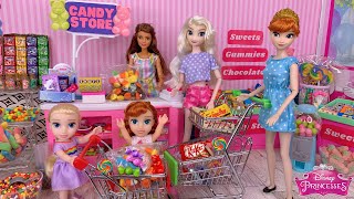 Elsa and Anna Shopping at Candy Store for Mini Food and Candy [upl. by Drofxer]