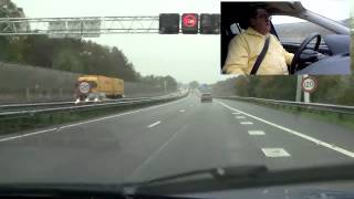 Video Invoegen op een autosnelweg [upl. by Chatav201]