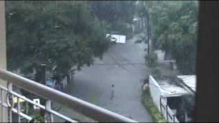 Typhoon Ondoy Sept 26 2009  Flood near West Avenue Quezon City [upl. by Aziaf926]