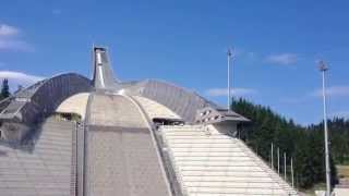 Gran tirolina en holmenkollen Oslo  Salto de esquí [upl. by Sosthina]