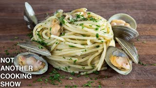 how to make PERFECT SPAGHETTI ALLE VONGOLE spaghetti with clams [upl. by Nicolau]