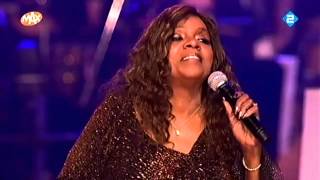 Gloria Gaynor Live amp Metropole Orchestra  Never can say goodbye Super sound [upl. by Janette792]