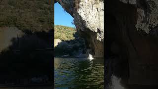 Gorges Ardeche Saltando en el Pont dArc [upl. by Xever]