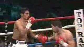 Erik Morales vs David Diaz pt1 [upl. by Ten411]