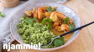 Wok met scampi en broccolirijst Recept  njammie [upl. by Kampmann]