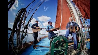 Seafeaver tijdens het Harwich International Shanty Festival 2024 [upl. by Aubine]