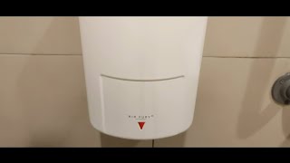 hand dryer air fryer lidl upper conran st Manchester 🚻♿👨🏻‍🌾 [upl. by Ecadnac]