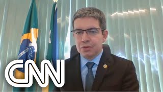 Não há iniciativa para mudar status do Banco Central diz Randolfe  CNN 360º [upl. by Ahselrak524]