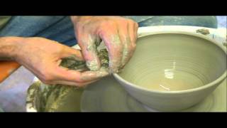 Atelier ArTgile  Poterie  DEMOtournage dun grand bol [upl. by Shanly]