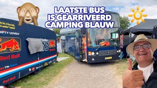 De laatste fanbus🚎 van Max Verstappen 🦁arriveert op de camping ⛺ bij Bas en InGrid 🙈 [upl. by Chase174]