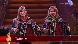 TWINNIES  Bayernmädels Musikantenstadl 2009 [upl. by Lifton]