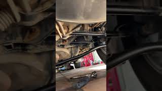 Through out Differential oil car Toyota Highlander automobile car repair mechanical machine [upl. by Humpage]