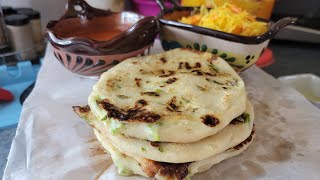 Como hacer pupusas de loroco con quesillo 100 Salvadoreño [upl. by Enuj]