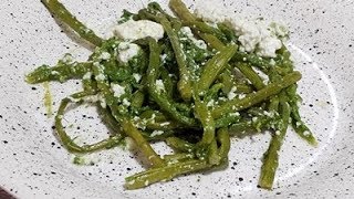 Asparagi saltati in padella [upl. by Assiruam415]